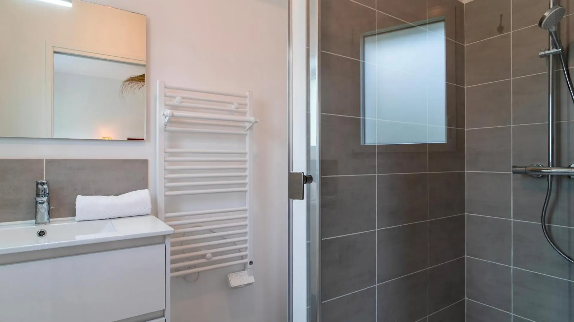 Le Bas Du Nelud - Appt Dans Maison Avec Jacuzzi Locmariaquer